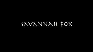 Savannah Fox kiveri a kukacot