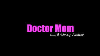 Moms Teach Porno - Britney Amber a szőrös nunis milf