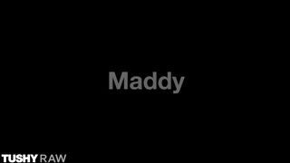 TUSHYRAW - Maddy May hátsója jól megszexelve