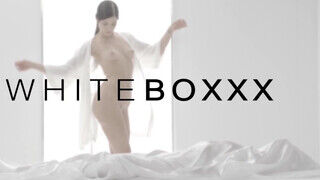 White Boxxx - Romantikus együttlét kuffer behatolással