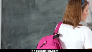InnocentHigh - Molly Manson tövig kapja be a tanár faszát