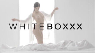 White Boxxx - Cindy Shine a borotvált muffos cseh tinédzser