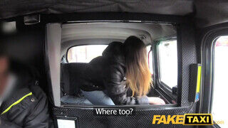 Fake Taxi - Barbara Bieber a szilikon cickós fiatal