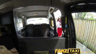 FakeTaxi - Zsenge ribancok szeretkeznek a taxiban