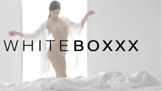 White Boxxx - Lena Reif imád elélvezni