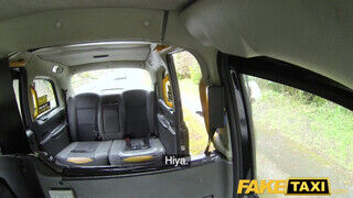 Fake Taxi - Csöcsös szöszi a hátsó ülésen