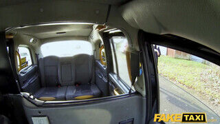 Fake Taxi - Victoria Summers megszexelve a taxiban