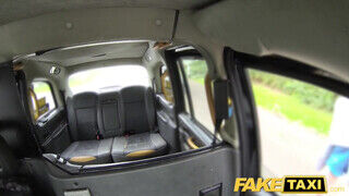 Fake Taxi - Cuki 18 éves spiné segget is nyal