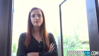 PropertySex - Scarlett Mae kamázza a dugást