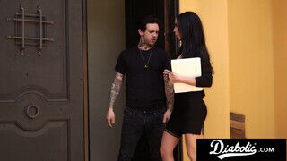 Diabolic - Brandi Aniston szőrös ki muffja