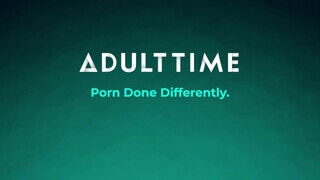 ADULT TIME - Alex Coal a muff nyaló masszőr