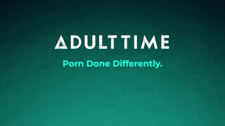 ADULT TIME - Goldie Glock popóba is kurelva