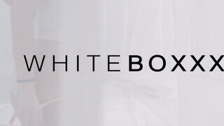 WhiteBoxxx - Taylor Sands méretes keblű holland muff