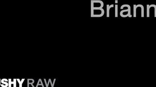 TUSHYRAW - Brianna a csinos argentin milf