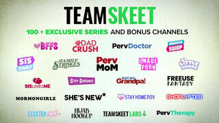 TeamSkeet - Blair Williams olajozott pici hátsója