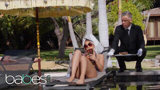 BABES - Kendra Spade feneke megkettyintve