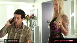 ZeroTolerance - Brooke Banner a bazinagy kannás milf