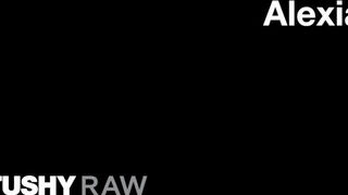 TUSHYRAW - Alexia feszes popsiba megbaszva