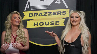 BRAZZERS - Luna Star extrém pózokban hancúrozik