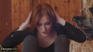 Deeper - Jia Lissa benyeli a óriási dárdát