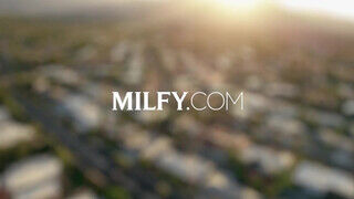 MILFY - September a sex termetes kannás milf
