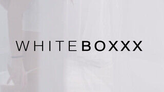 WhiteBoxxx - Kaisa Nord és Elena Vega édeshármasban szexelnek