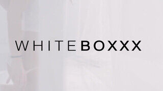 WhiteBoxxx - Kriss De Foxx kényezteti magát
