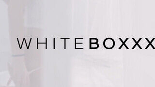 WHITEBOXXX - Francys Belle a óriási mellű nőci