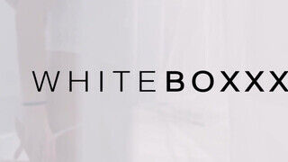 WHITEBOXXX - Anie Darling édeshármasban reszel