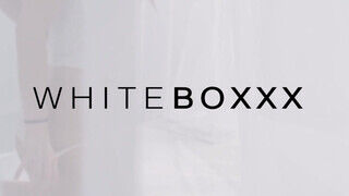 WhiteBoxxx - Ginebra Bellucci seggbe kurelva