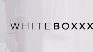 WHITEBOXXX - Candice Luca kinyalva rendesen