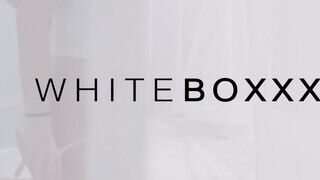 WhiteBoxxx - Tina Blade a kicsike tőgyes horvát kishölgy