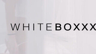 WHITEBOXXX - csodaszép, fullos pipi az ágyban