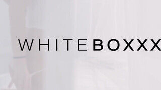 WHITEBOXXX - Kaisa Nord a kolosszális cickós orosz nőci
