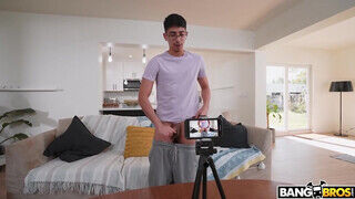 BANGBROS - Victoria Lobov kufircol a tini krapekkal