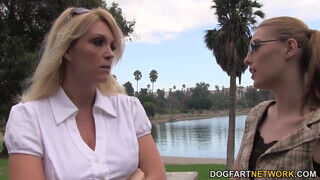 Charlee Chase és Samantha Faye rámennek a termetes faszra