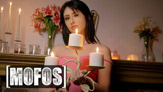 Mofos - Daphne Dare cuncija megkettyintve