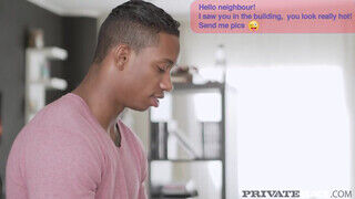 Private Interracial - Anita Bellini kinyalva és megszexelve