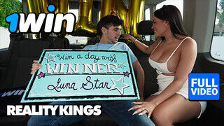 REALITYKINGS - Luna Star a bazinagy kannás milf