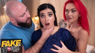 Szégyenlős pakisztáni csaj felébred szexuálisan egy édeshármasban kéjenc brit párral