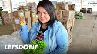 Elhízott latin amerikai milf cuncija mélyen megkettyintve xiomarától