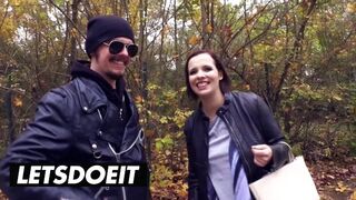 Hatalmas didkós néger hajú német kiscsaj felvétel a bazinagy kombiban vad baszásra