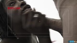 Csoki bomba milf csoportos kefélése fehér farkakkal popóban és kettő behatolással