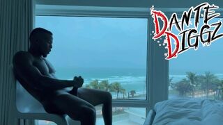 Hurrikán idején magányos kúrás south beach-en