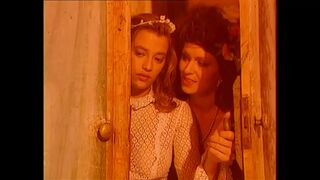 Óriási csöcsű csajok könyörtelenül cidázzák és lovagolják a vastag farkakat retro válogatásban